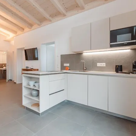 Georgen- Kitzsteinhorn By Interhome 公寓